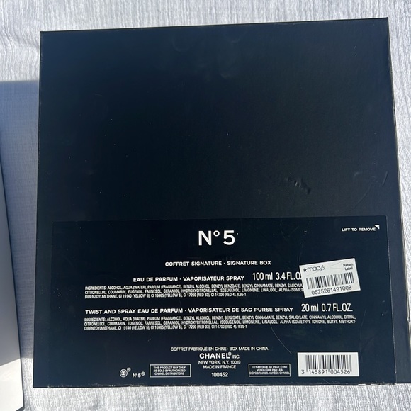 Chanel box.🖤 - Picture 3 of 16